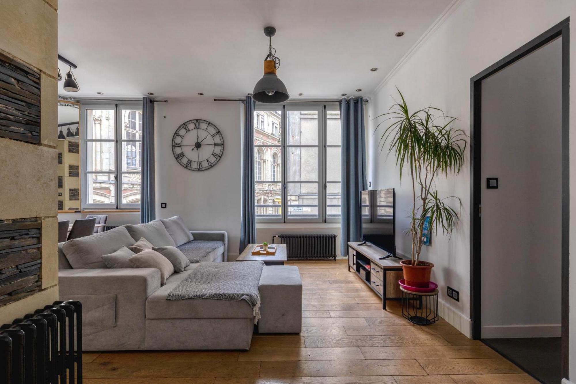 Appartement Spacieux Au Coeur D'Angers Etage 1 - 6 Personnes Luaran gambar